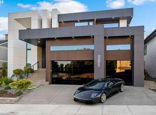 585 W U St, Washougal, WA 98671