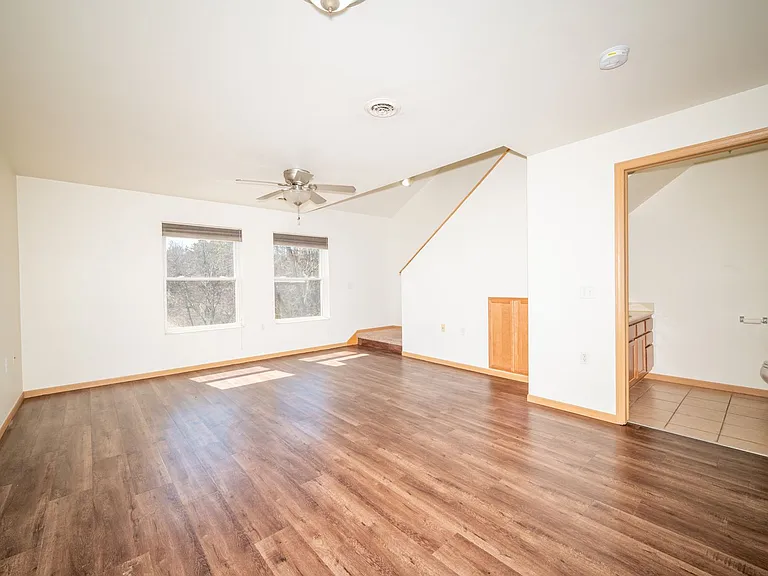 McComb Place Apartments — Photo 6