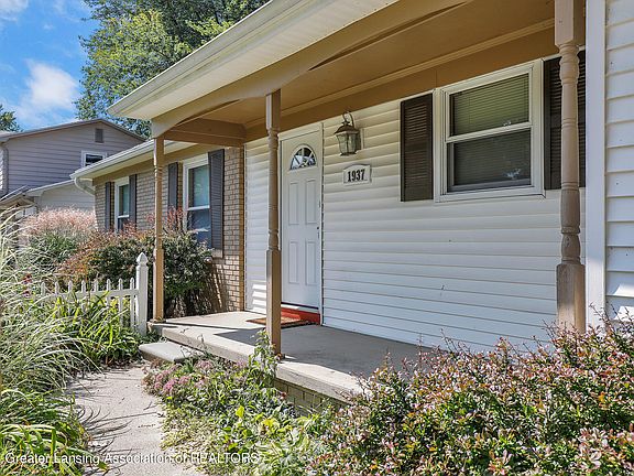 2nd image of 1937 Riveria Dr