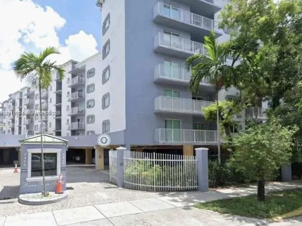 2415 NW 16th Street Rd #1-201, Miami, FL 33125