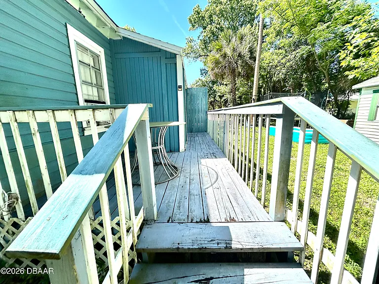 731 Florence St — Photo 10