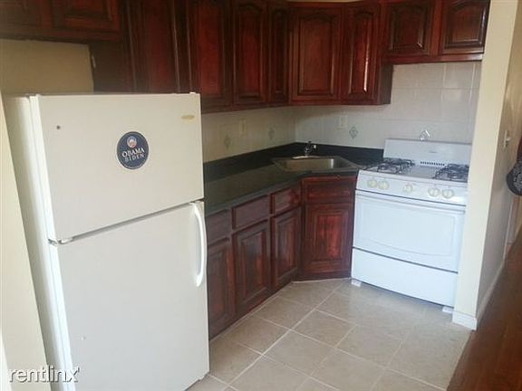 18 East 29th St (3) B