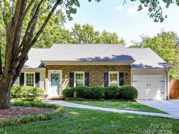 2401 Birnen Dr, Charlotte, NC 28210