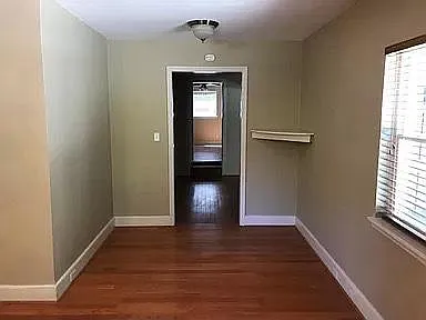 513 Tyler St — Photo 42