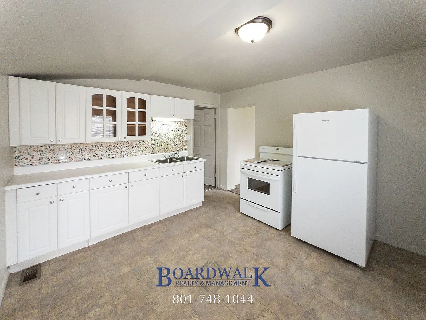 3 bed, 1.5 bath, 1000 sqft, $1,800 — Photo 3