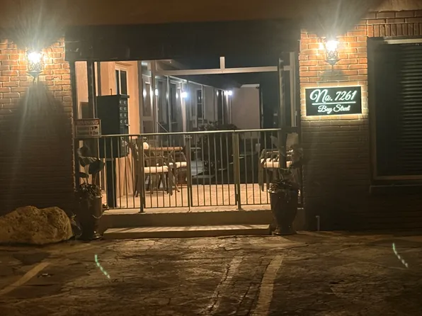 7261 Bay St, Saint Petersburg, FL