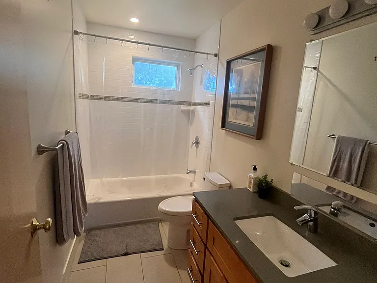 453 Ashton Ave — Photo 15