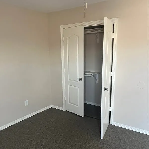 2 bed, 1.5 bath, 1100 sqft, $825 — Photo 4