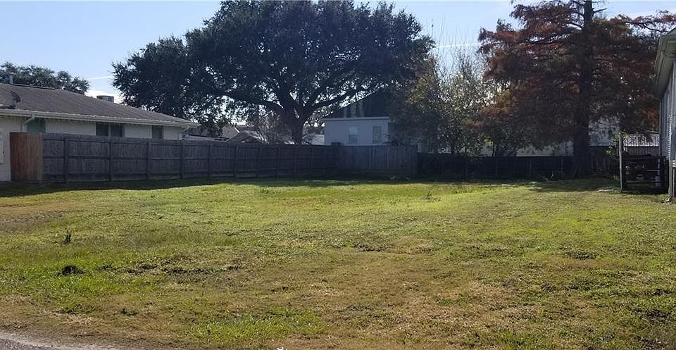 1st image of 124 Hay Pl