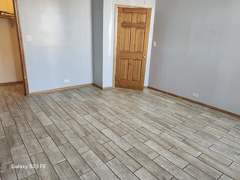 4733 S Indiana Ave #B — Photo 6
