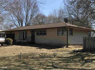 2109 Pike Rd, Savanna, IL 61074