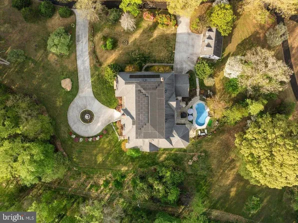 11846 Chapel Rd, Clifton, VA 20124