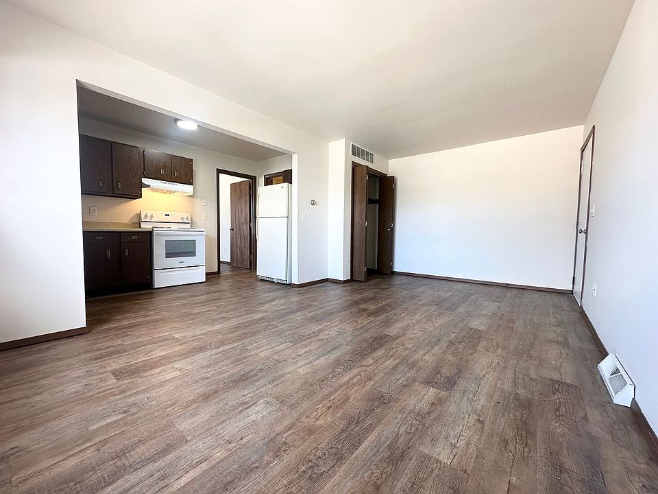 1st image of 312 S Sawyer St APT 6