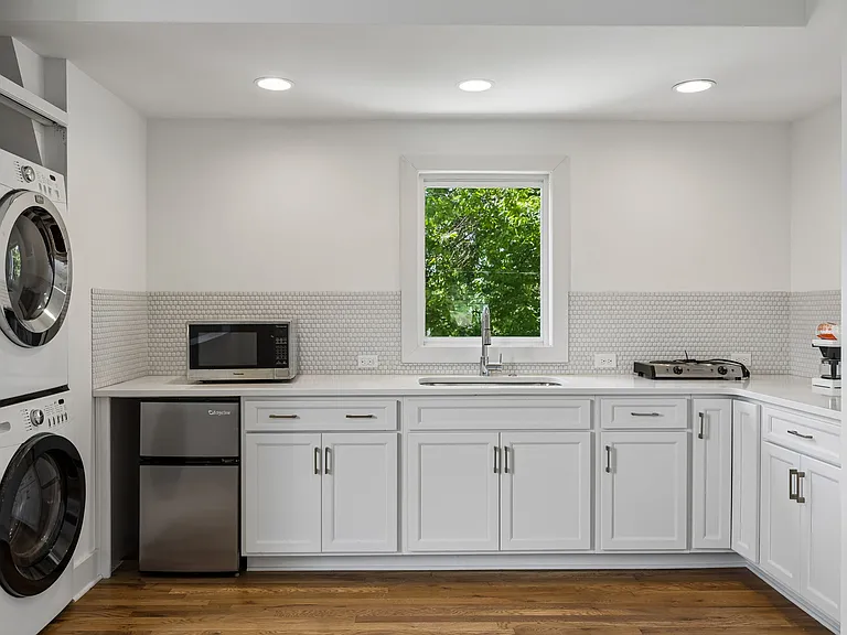 1011 Bate Ave — Photo 34