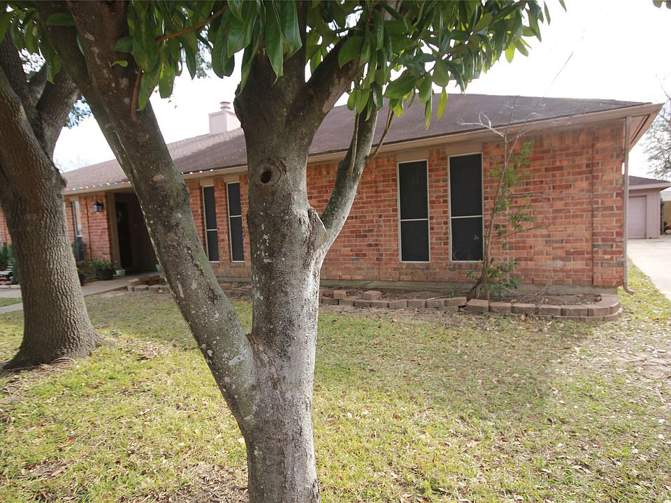1st image of 19239 Hollowlog Dr