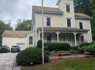 761 Grove St, Worcester, MA 01605