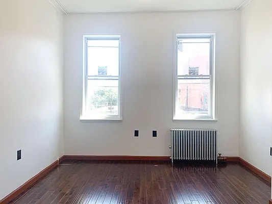 Rented by Bedford Realty USA Corp | media 11