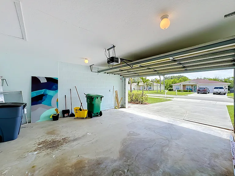 6416 Las Palmas Way — Photo 28