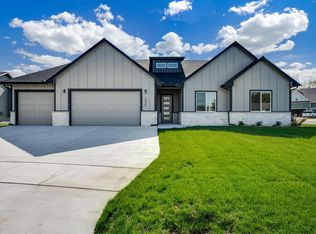 2825 E Mantane Cir, Wichita, KS 67219