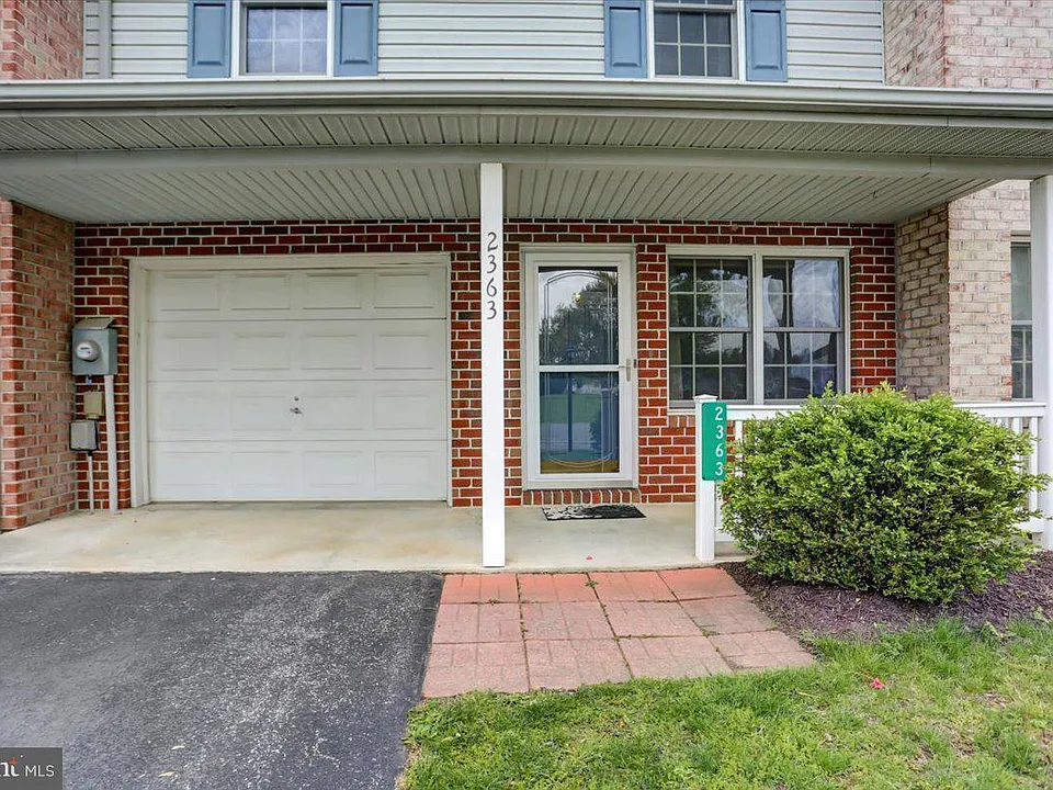 2363 McCleary Dr