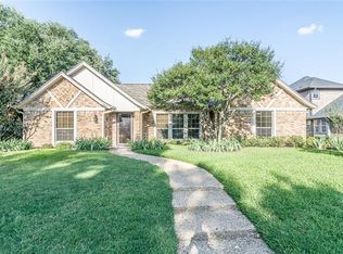 3812 Townbluff Dr, Plano, TX 75023