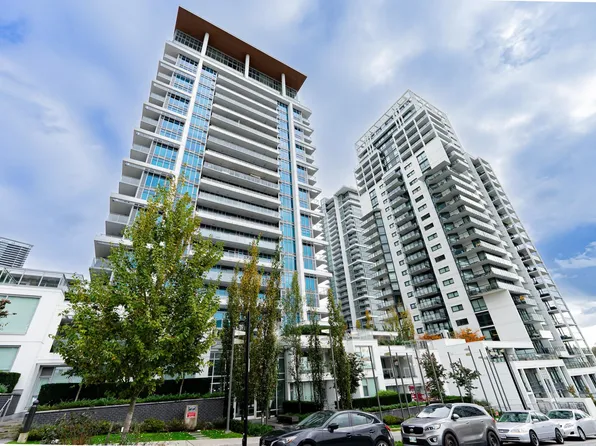 2288 Alpha Ave #1004, Burnaby, BC V5C 0L9