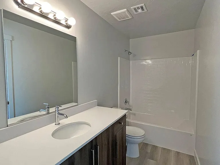 4104 E Phobos Ln — Photo 32