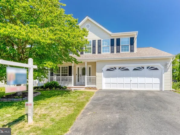 5 Peachy Ct, Stafford, VA 22554