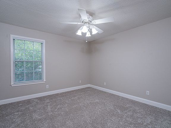 5th image of 862 Dunwoody Pl