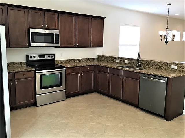 Building Photo - 207 Buck Run Way