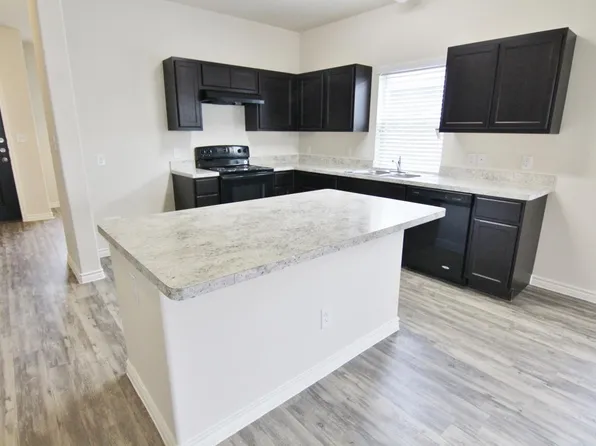 2914 Margeaux Dr, Lancaster, TX 75134