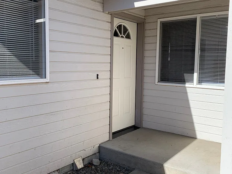 204 S 81st Ave #B — Photo 18