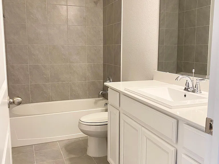 4001 Smokey Hill Ct — Photo 6