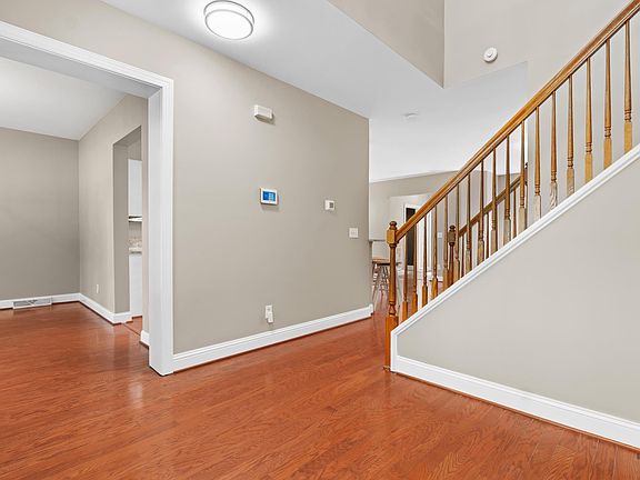4th image of 1044 Coatesdale Rd