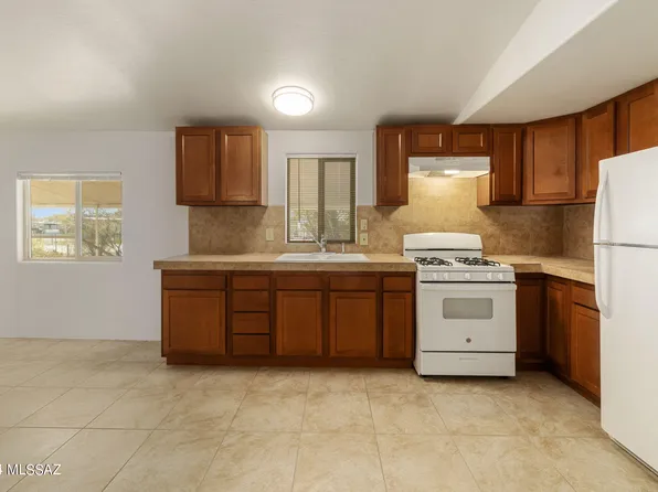 2682 W Quail Rd, Tucson, AZ 85746