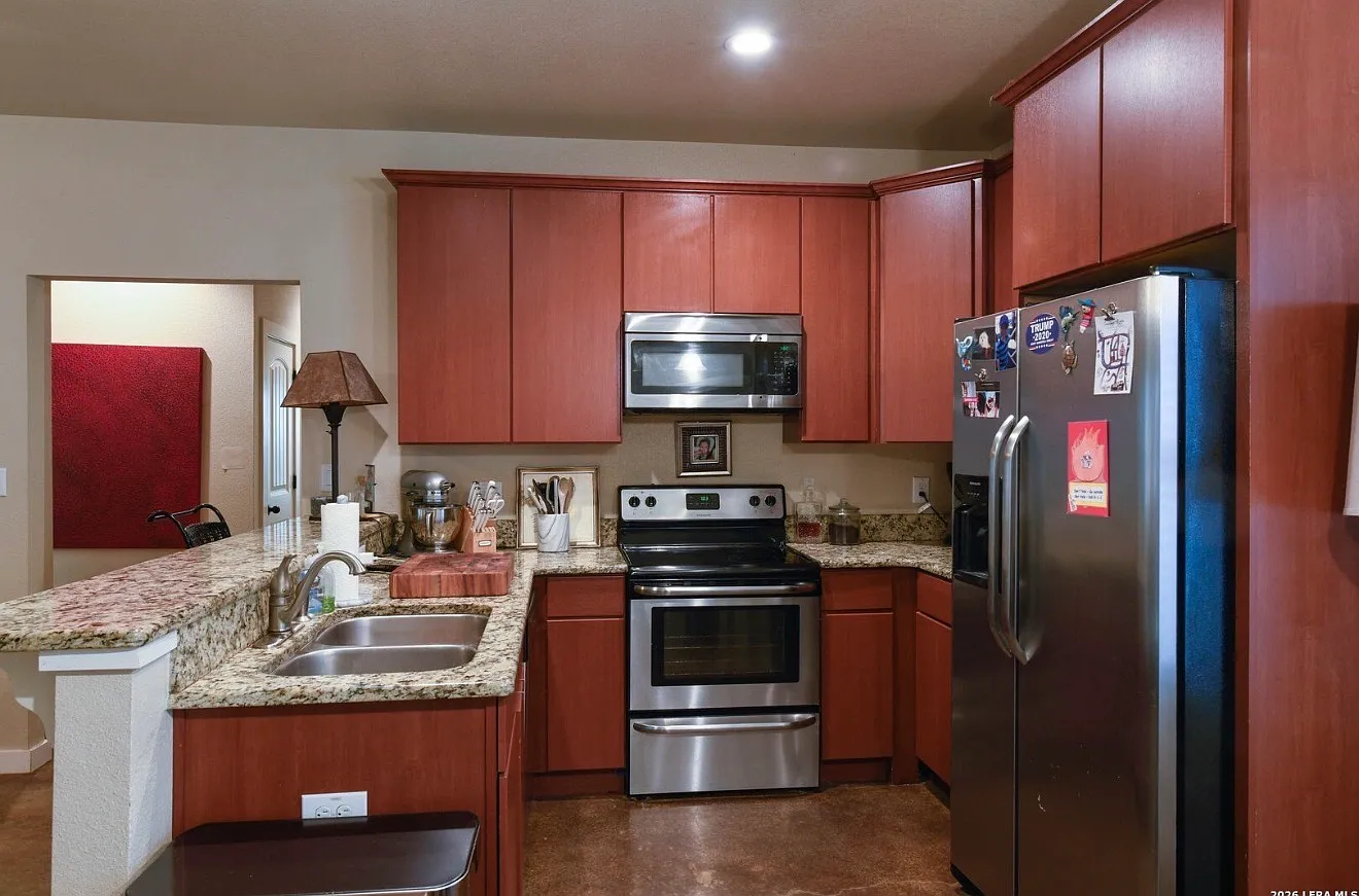 4 bed, 1590 sqft, $2,195 — Photo 4
