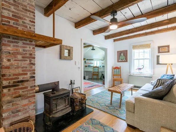 674 Appleton Road, Union, ME 04862