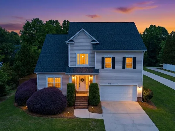 114 Leslie Loch Ln, Columbia, SC 29212