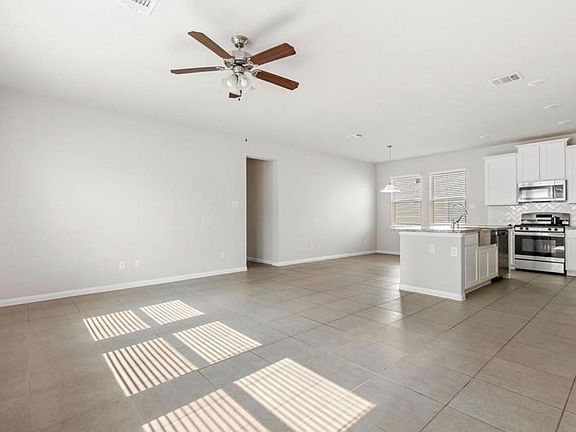 4th image of 6222 Prince Place Dr