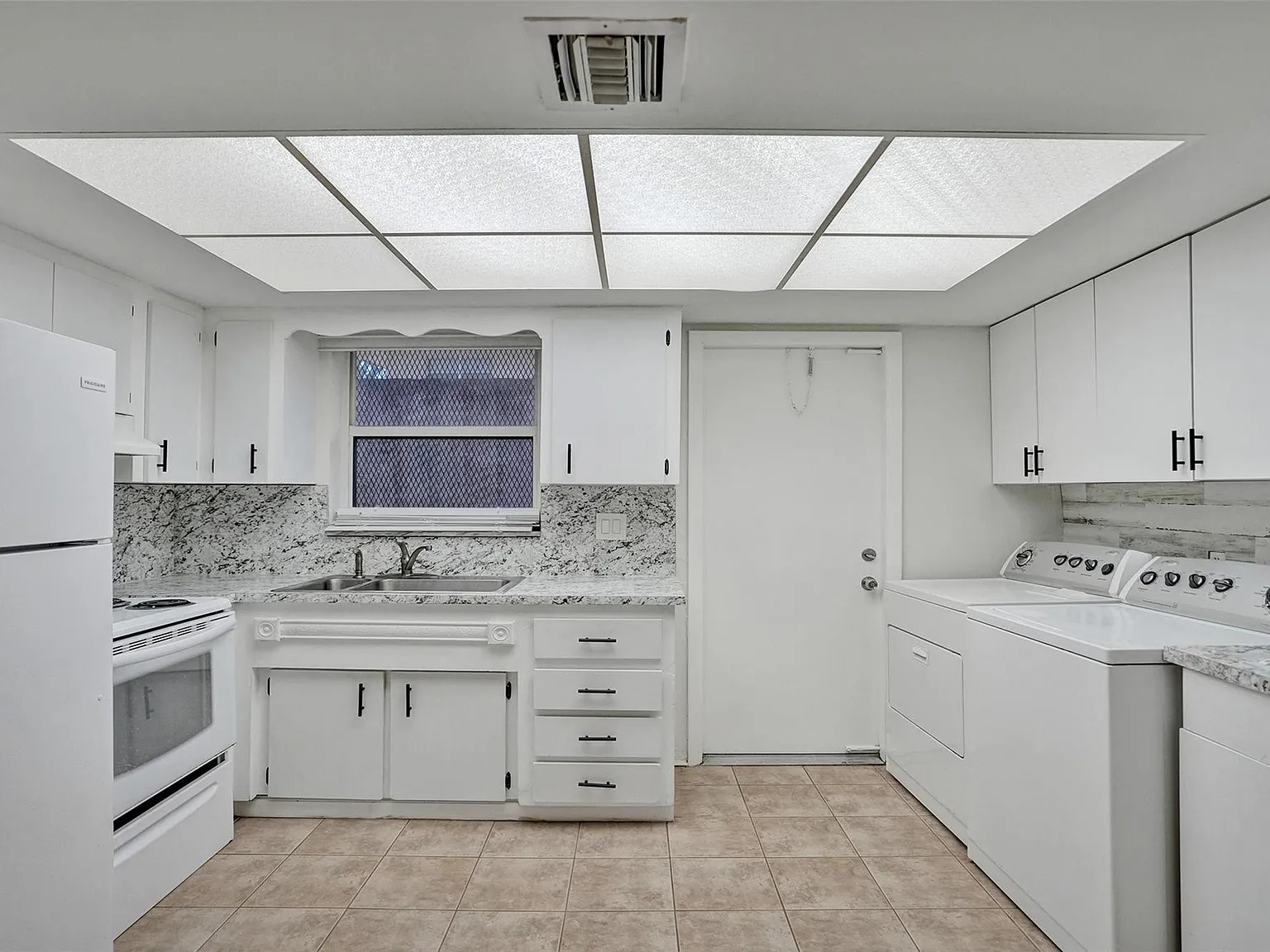1 bed, 1.0 bath, 800 sqft, $1,700 — Photo 4