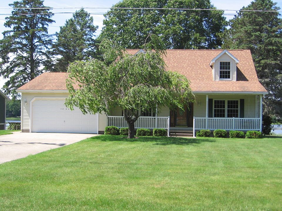 1st image of 1529 N Betty Ave