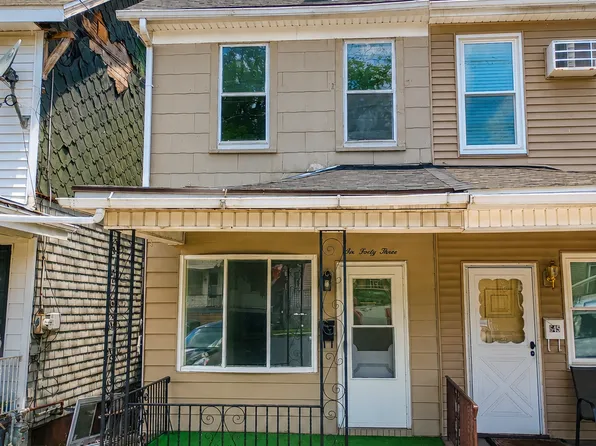 643 E 4th St, Mount Carmel, PA 17851