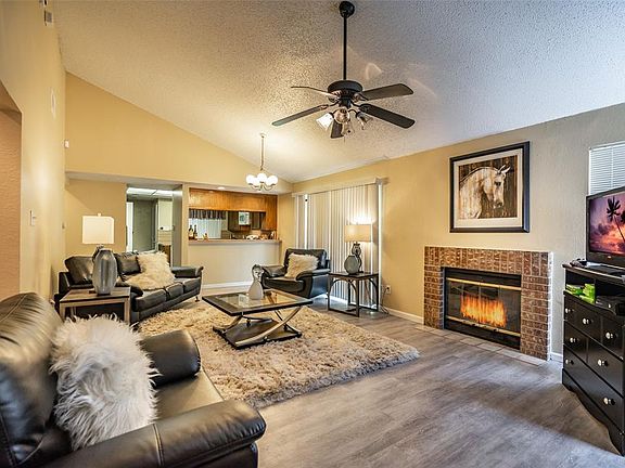3rd image of 1119 Cloudcrest Ct