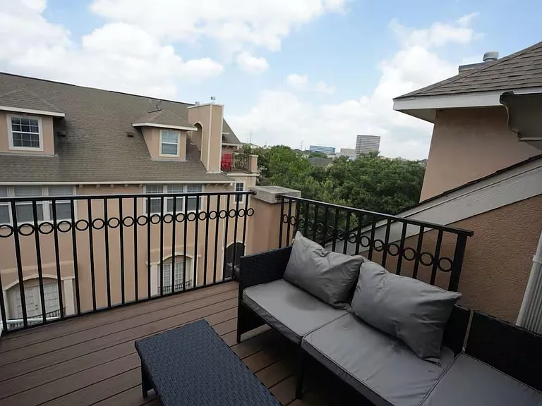 5625 Dolores Place Ln #B — Photo 39