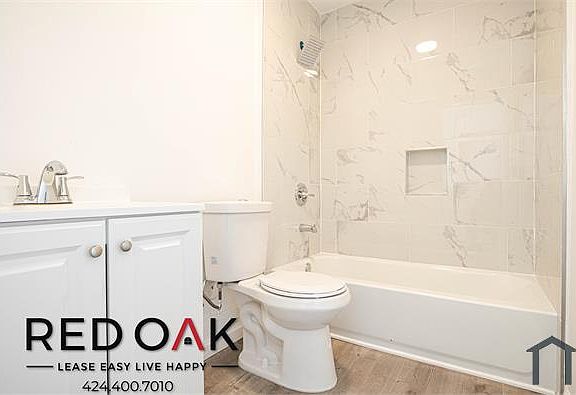 5th image of 1050 W 84th Pl #1050