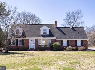 382 Oak Dr, Harleysville, PA 19438