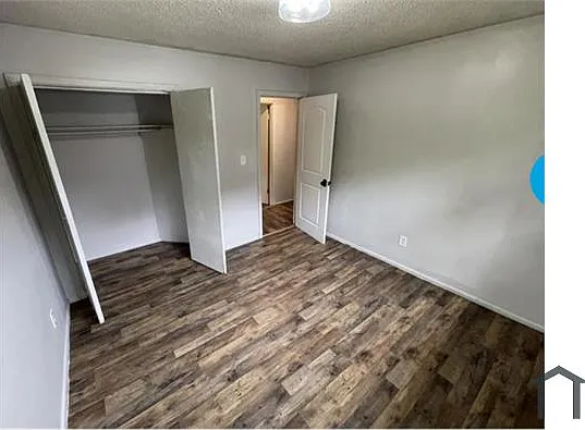 2 bed, 900 sqft, $800 — Photo 2