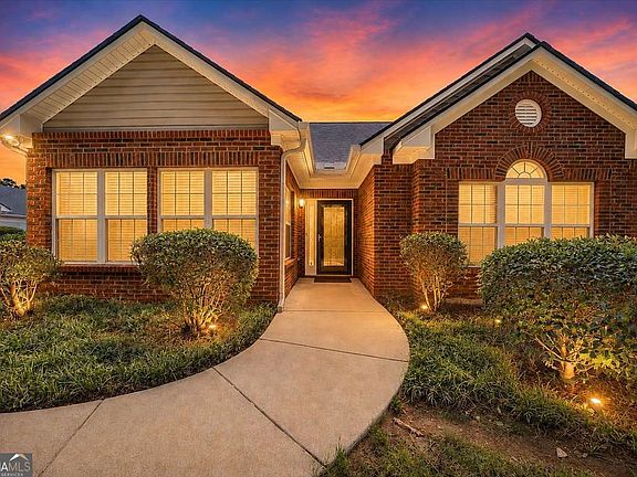 2nd image of 3766 Villa Springs Cir #41