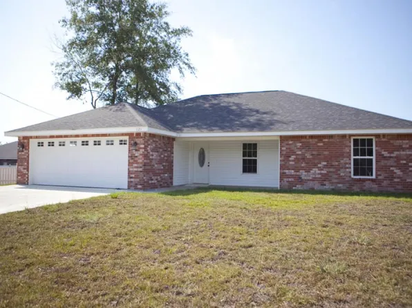 121 Emily Dr, New Llano, LA 71461