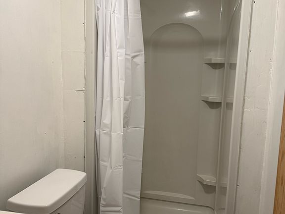 2nd image of 1224 Whitesboro St #3